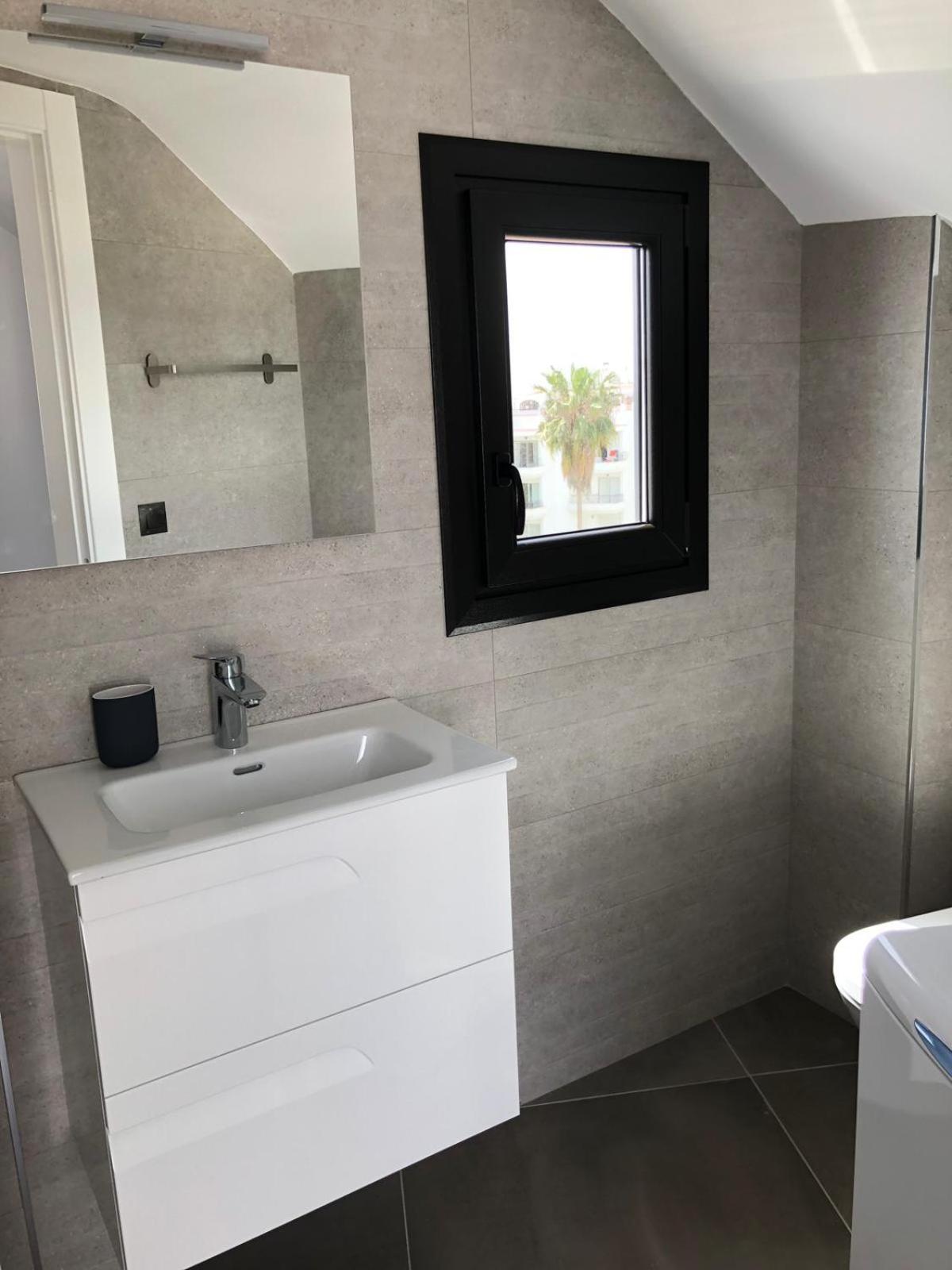 Apartamentos Kronox Нерха Екстериор снимка